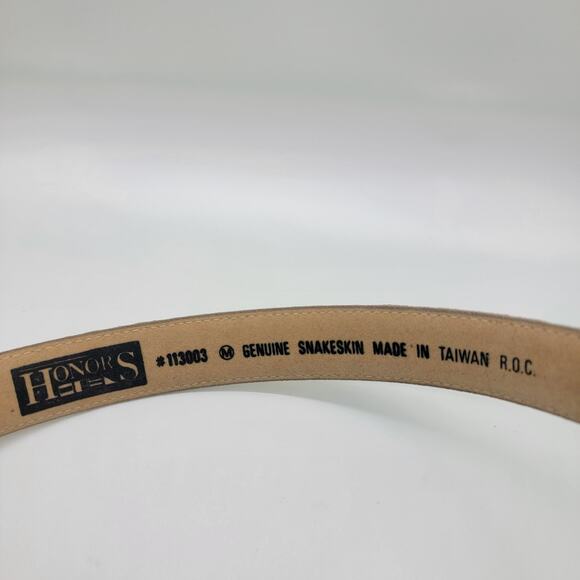 Vintage Honors Genuine Snakeskin Belt 34” Ivory Velvet Back Gold Taiwan R.O.C. - Picture 3 of 14